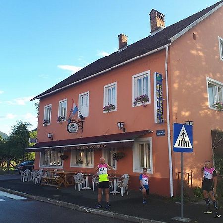 Hotel Mance Brod na Kupi Экстерьер фото