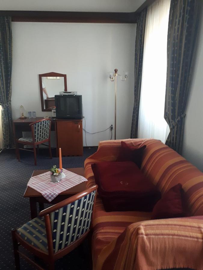 Hotel Mance Brod na Kupi Экстерьер фото